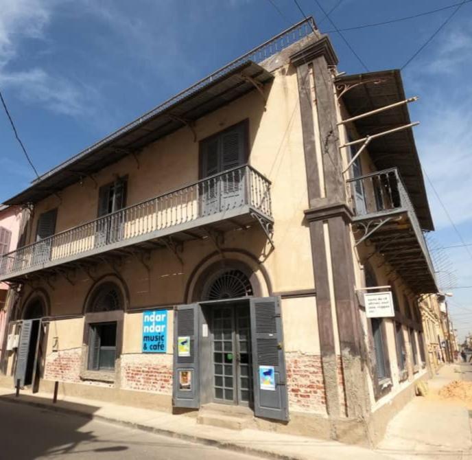 فندق Ndar Ndar House سانت - لويس المظهر الخارجي الصورة